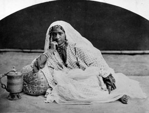 カシミールノーチ少女、1860年代頃 作： European Photographer